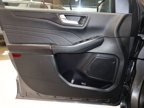 Used 2023 Ford Escape ST-Line image 21