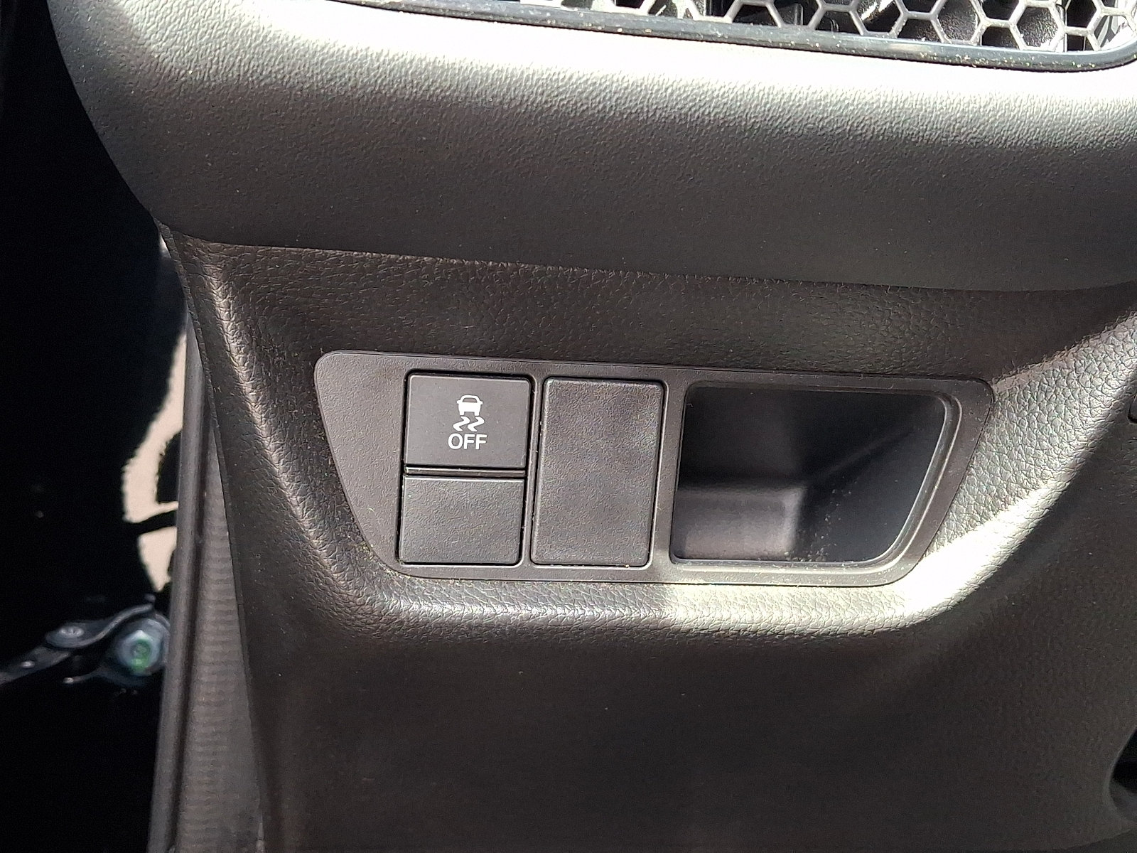 Used 2025 Honda HR-V LX image 25