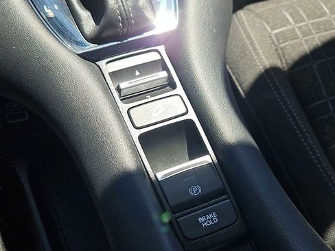 Certified 2023 Honda HR-V LX image 16