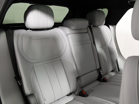 Used 2023 Land Rover Range Rover Sport SE image 22