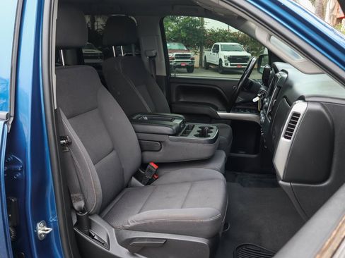 Used 2019 Chevrolet Silverado 1500 LT w/ All Star Edition image 37