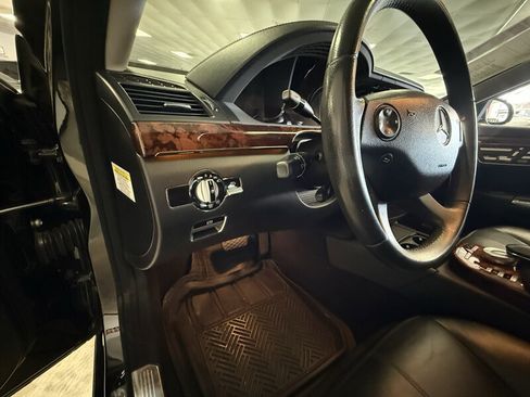 Used 2007 Mercedes-Benz S 550 image 16