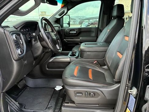 Used 2022 GMC Sierra 2500 AT4 w/ AT4 Preferred Package AWD/4WD image 13