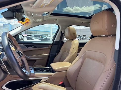 Used 2023 Jaguar F-PACE S AWD/4WD image 19