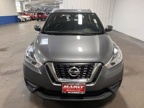 Used 2020 Nissan Kicks SV image 8