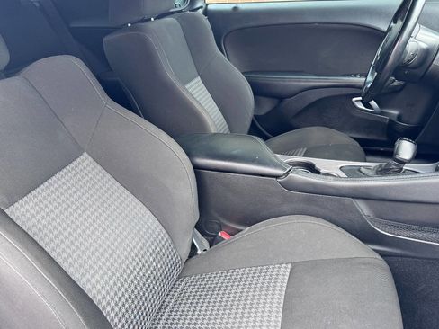 Used 2023 Dodge Challenger GT image 7