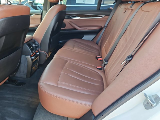 Used 2017 BMW X5 xDrive40e AWD/4WD image 26