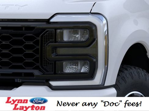 New 2026 Ford F250 Lariat w/ Tremor Off-Road Package AWD/4WD image 18