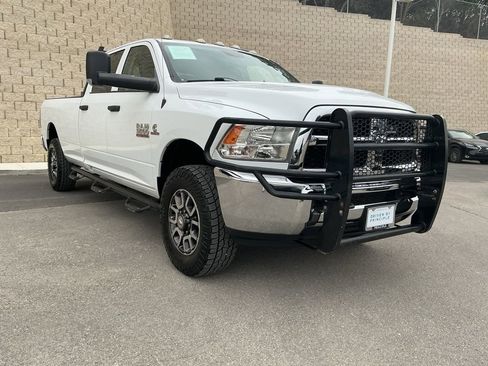 Used 2018 RAM 3500 Tradesman w/ Chrome Appearance Group image 4