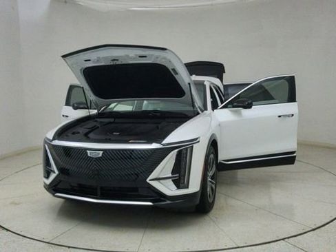 Used 2024 Cadillac Lyriq Luxury image 75