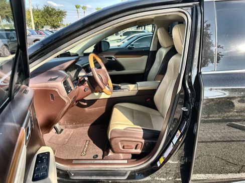 Used 2019 Lexus RX 350 FWD w/ Navigation Package image 2