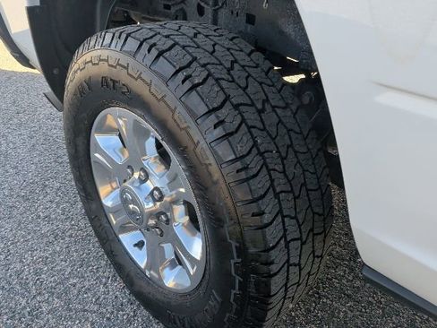 Used 2024 RAM 2500 Big Horn image 9