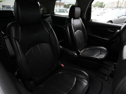 Used 2011 GMC Acadia Denali AWD/4WD image 29