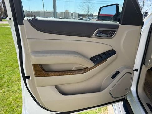 Used 2017 GMC Yukon Denali w/ Open Road Package image 13