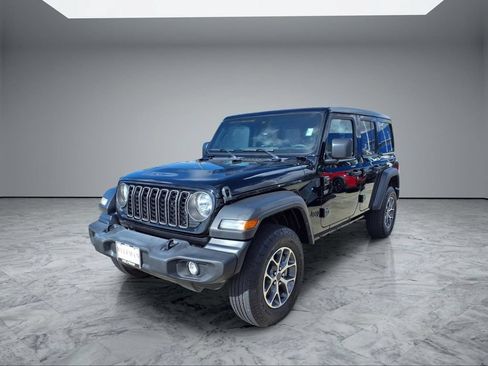Used 2024 Jeep Wrangler Unlimited Sport AWD/4WD image 3