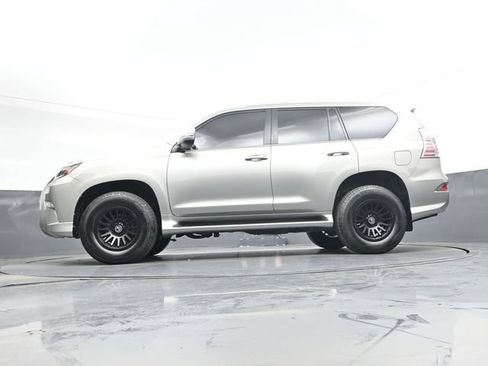 Used 2023 Lexus GX 460 Premium AWD/4WD image 35