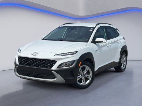 Used 2023 Hyundai Kona SEL w/ Cargo Package FWD image 2