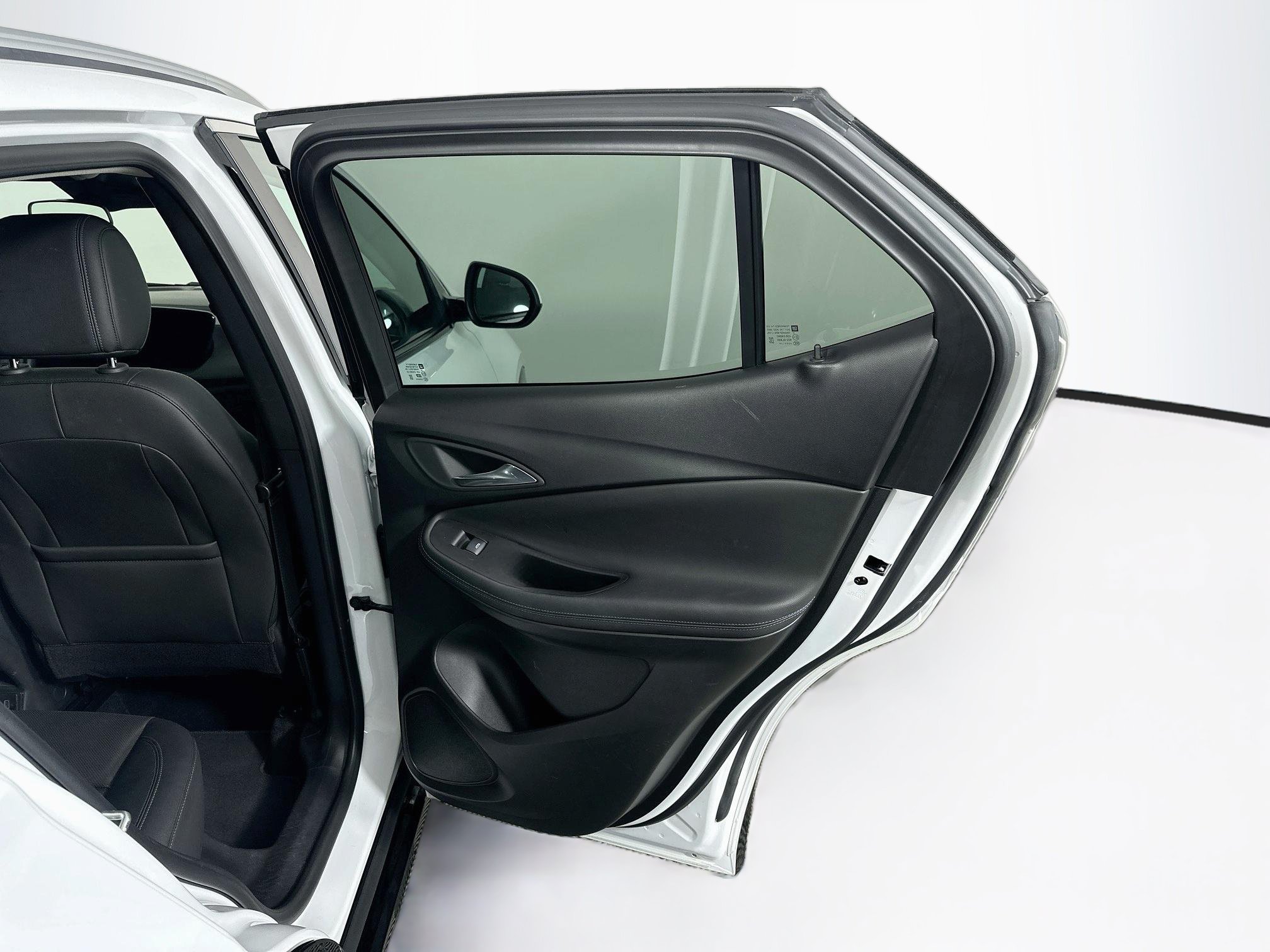 Used 2025 Buick Encore GX Sport Touring FWD image 30
