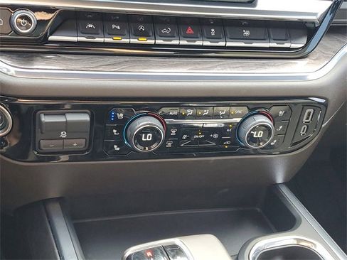 Used 2024 Chevrolet Silverado 1500 LTZ w/ Technology Package image 18