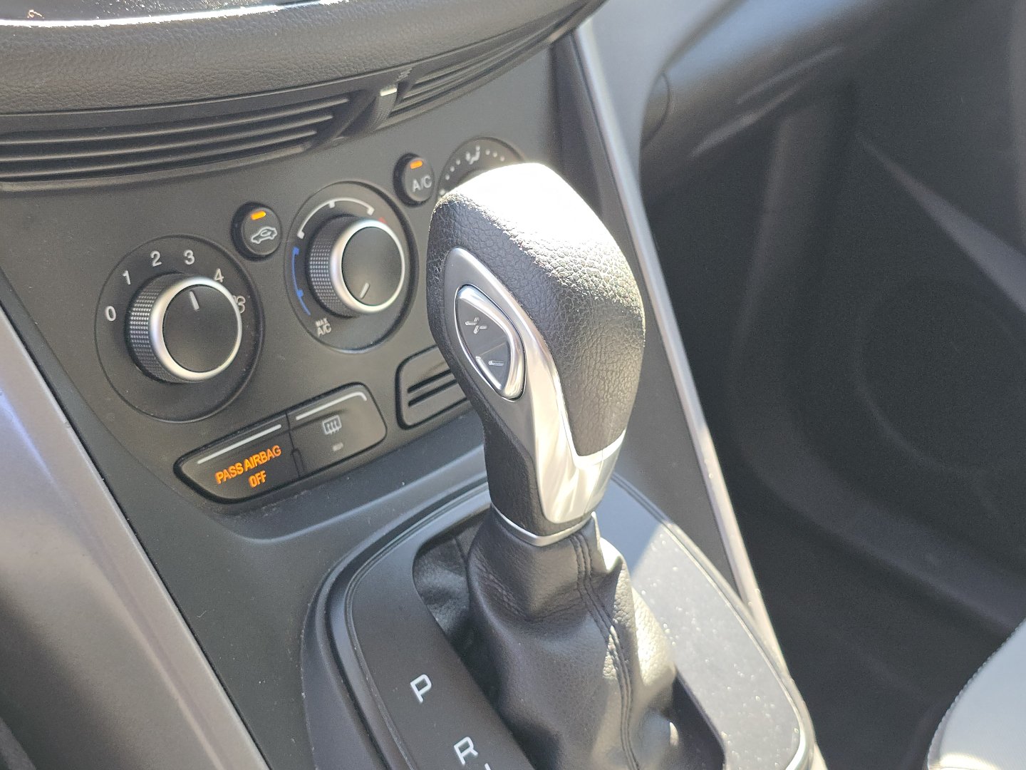 Used 2016 Ford Escape SE AWD/4WD image 27