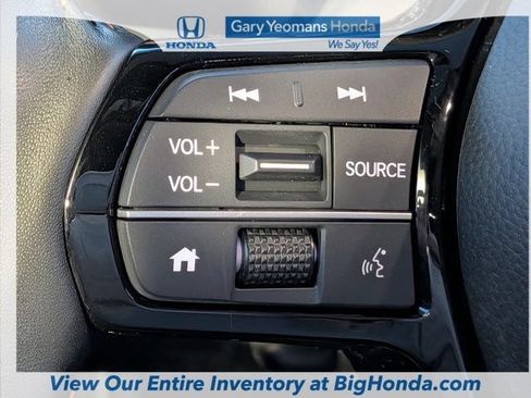 Certified 2025 Honda HR-V Sport image 26