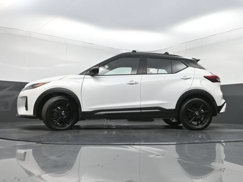 Used 2024 Nissan Kicks SR FWD image 25