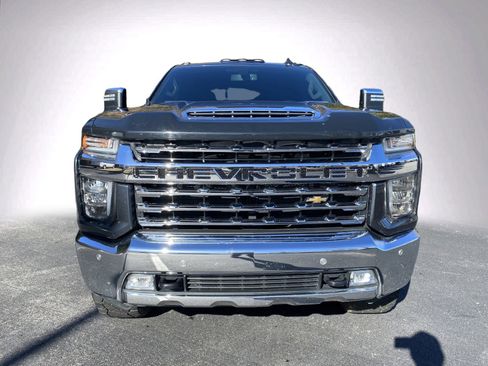 Used 2020 Chevrolet Silverado 2500 LTZ w/ LTZ Plus Package image 2