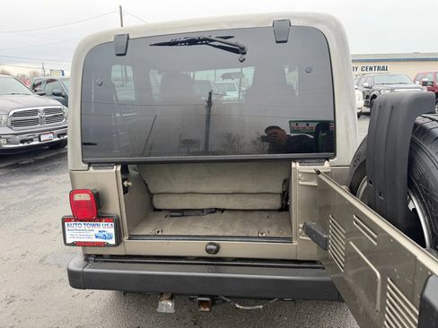 Used 2004 Jeep Wrangler 4WD w/ Dual Top Group image 5