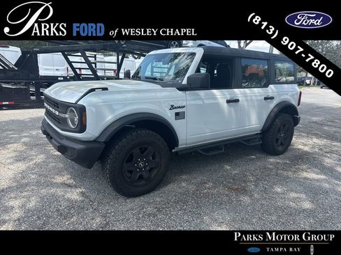 Used 2025 Ford Bronco 4-Door image 3