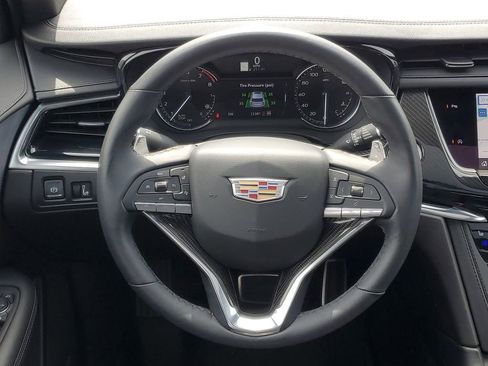 Certified 2025 Cadillac XT6 Sport w/ LPO, Floor Liner Package AWD/4WD image 24