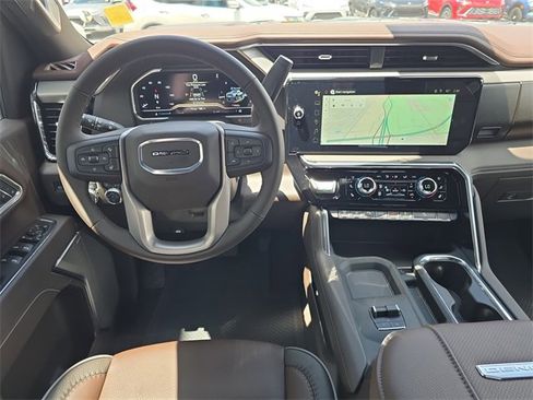 New 2025 GMC Sierra 2500 Denali w/ Denali Reserve Package image 14