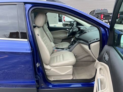 Used 2015 Ford Escape SE w/ Equipment Group 201A image 22