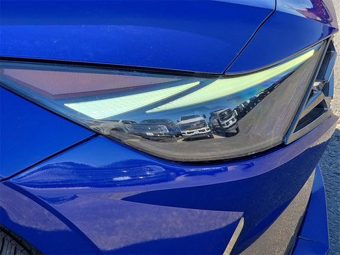 Used 2023 Hyundai Elantra Limited image 10