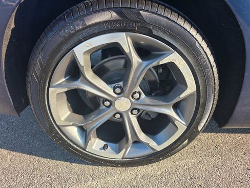 Used 2021 Chevrolet Malibu LT image 21