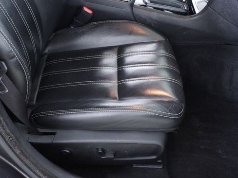 Used 2021 Chrysler 300 S w/ S Model Appearance Package RWD image 14