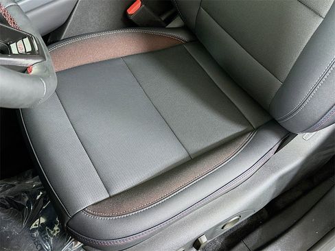 New 2025 Chevrolet Equinox EV RS image 14