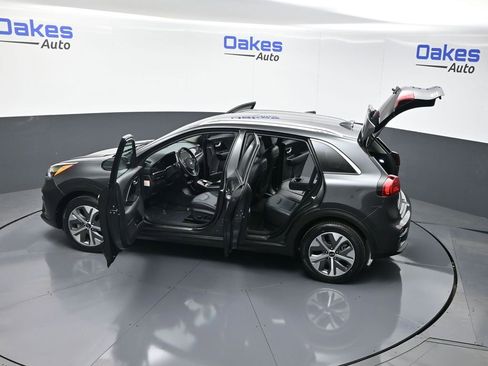 Used 2021 Kia Niro EX Premium image 59