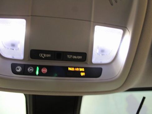 Used 2020 Chevrolet Malibu LS image 17