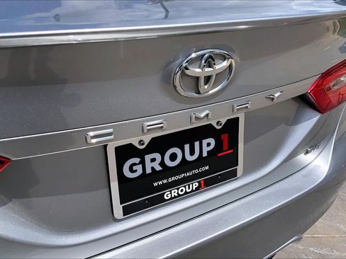 Used 2019 Toyota Camry SE FWD image 29
