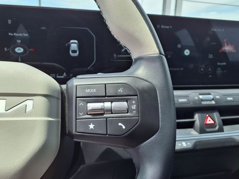 Used 2025 Kia K4 GT-Line w/ GT-Line Sunroof Package FWD image 10