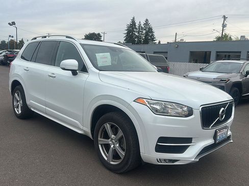 Used 2016 Volvo XC90 T5 Momentum AWD/4WD image 4