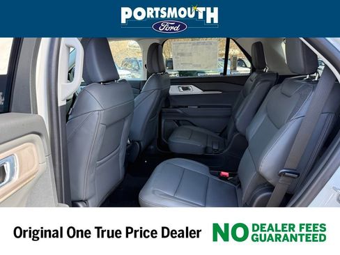 New 2026 Ford Explorer Active w/ Active Comfort Package image 6