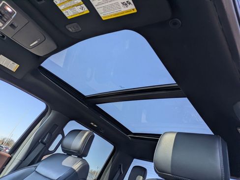 Used 2023 Ford F150 Lariat w/ Equipment Group 502A High image 17