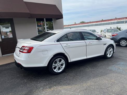 Used 2015 Ford Taurus SEL w/ Equipment Group 201A AWD/4WD image 5