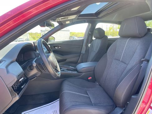 Used 2023 Honda Accord Sport image 12