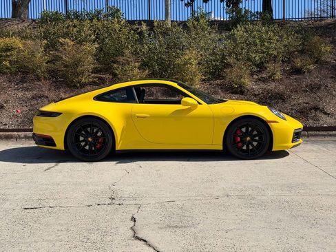 Used 2023 Porsche 911 Carrera 4S image 2