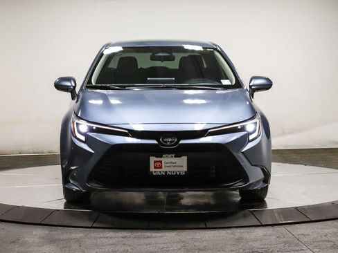 Certified 2025 Toyota Corolla LE FWD image 7