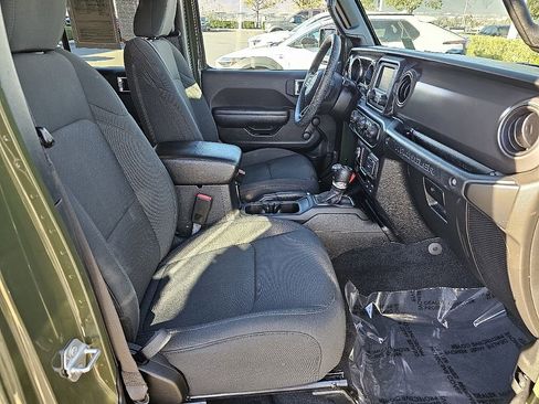 Used 2021 Jeep Wrangler Unlimited Sport image 15