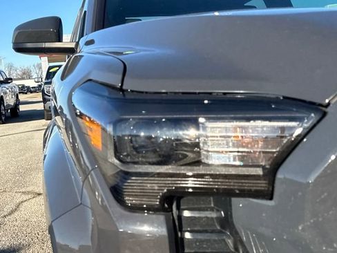 Used 2025 Toyota Tacoma SR5 image 3