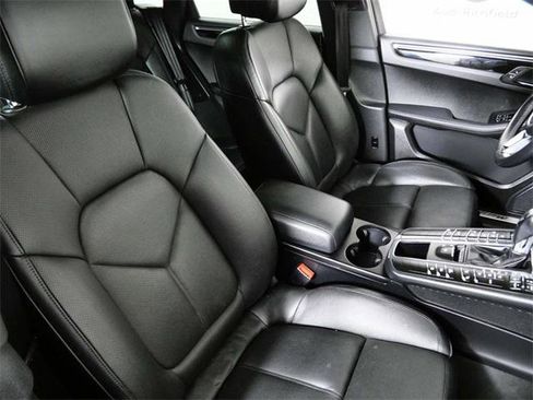 Used 2017 Porsche Macan S image 12